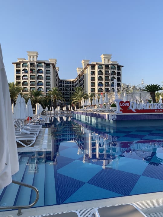 Pool Quattro Beach Spa & Resort