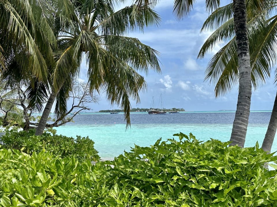 Strand Vilamendhoo Island Resort & Spa