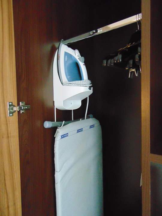 Zimmer Hotel Courtyard by Marriott Cologne