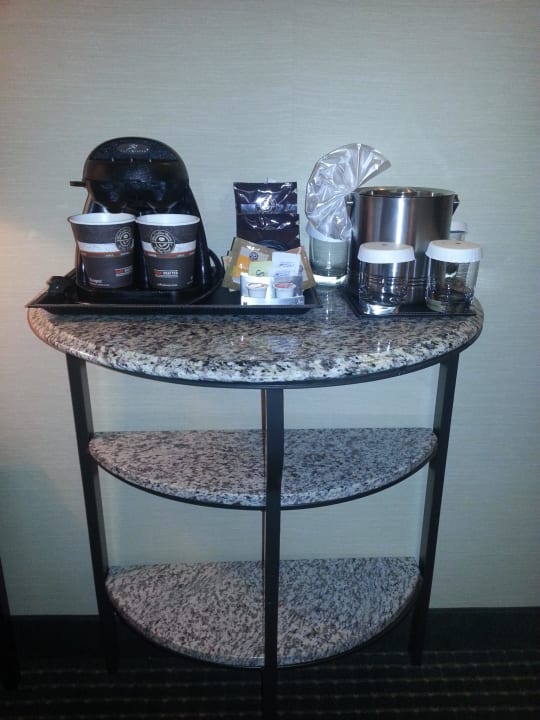 Kaffee-/Teebereiter DoubleTree by Hilton Hotel Dallas - Market Center