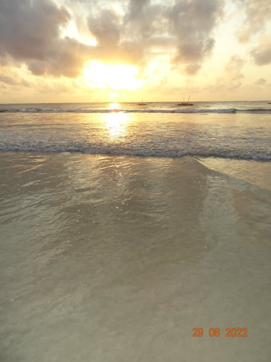 Strand Neptune Village Beach Resort & Spa