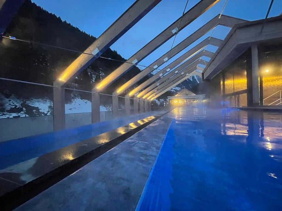Pool ZillergrundRock Luxury Mountain Resort