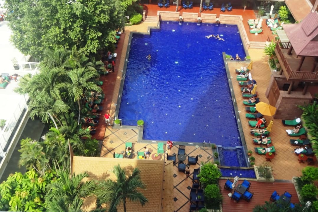 Pool Ramada Plaza by Wyndham Bangkok Menam Riverside