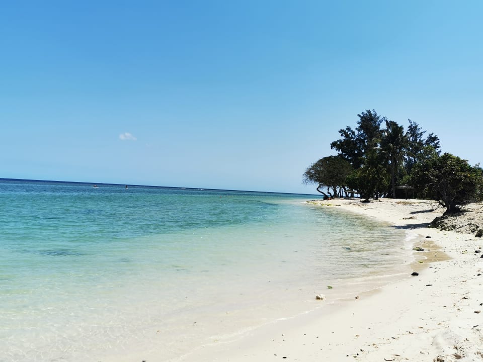 Strand Sands Suites Resort & Spa