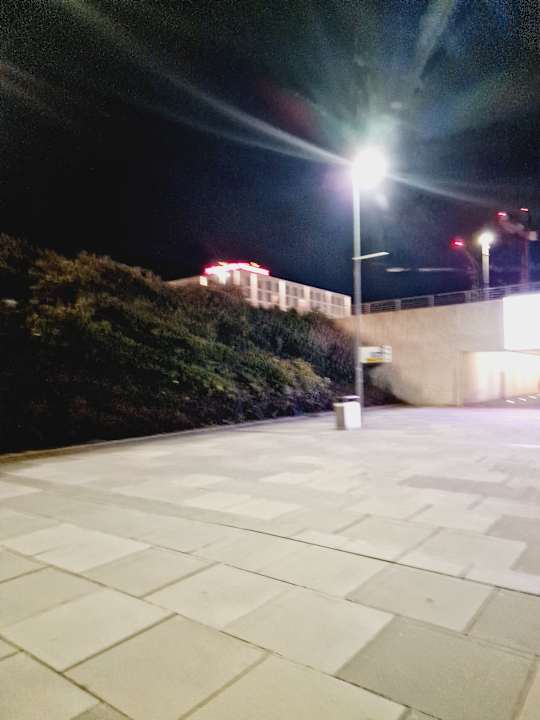 Außenansicht Mövenpick Hotel Stuttgart Airport