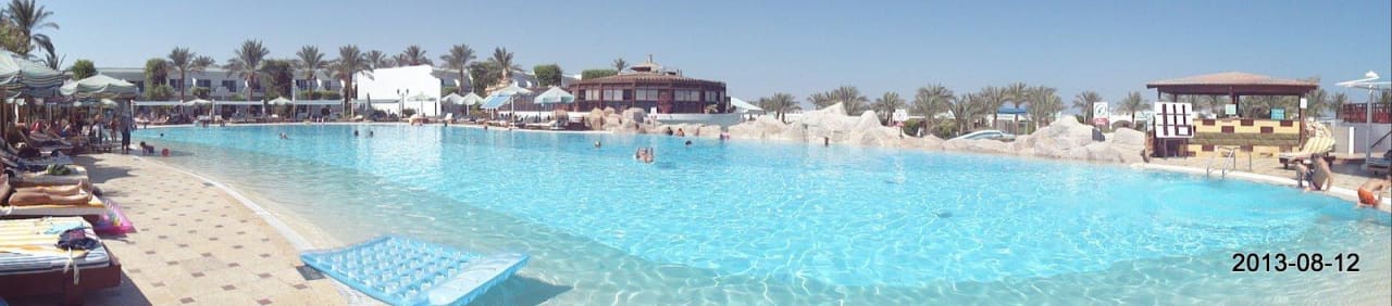 Główny basen Sultan Gardens Resort