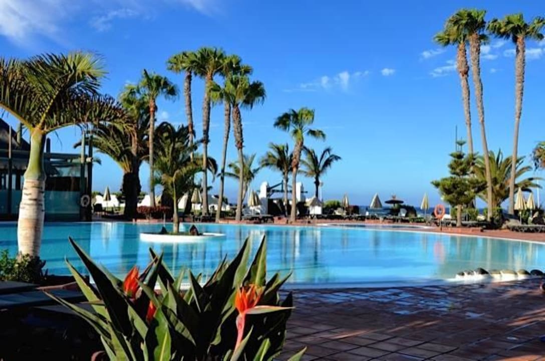 Tolle Poolanlage H10 Timanfaya Palace - Adults only