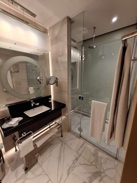 Zimmer Grayton Hotel Dubai