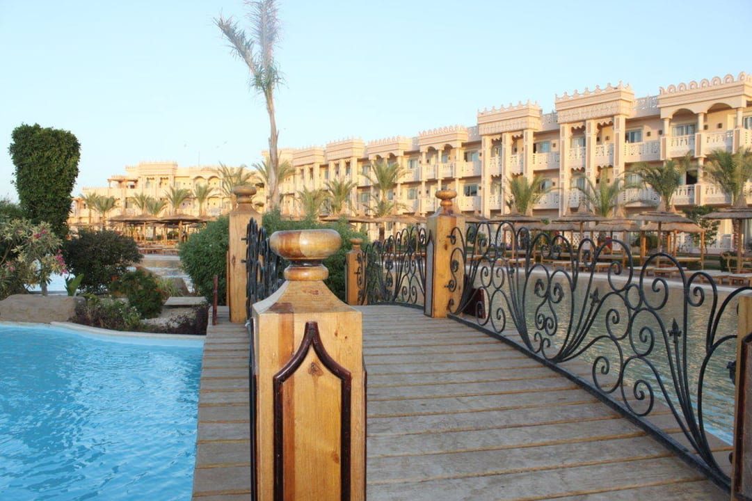 Schöne Poolanlage Pickalbatros Palace Resort