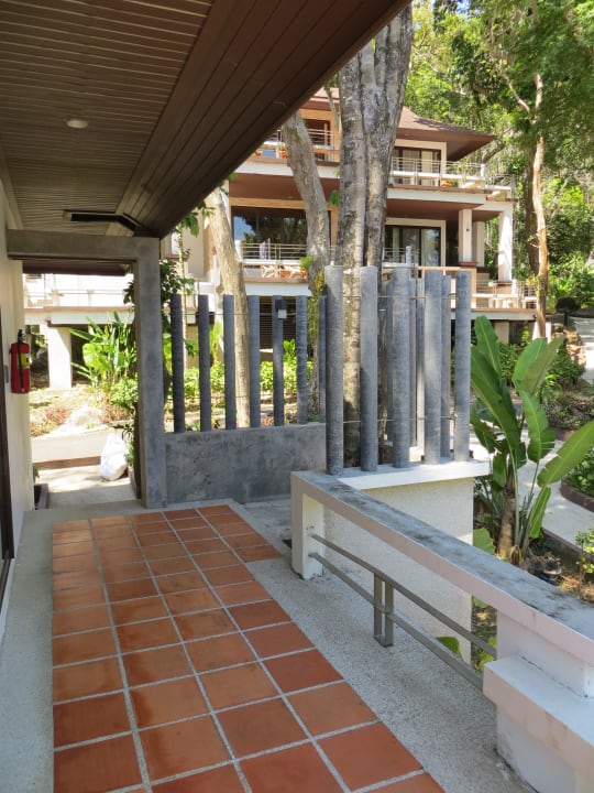 Terrasse und Freiluftdusche Baan Krating Phuket Resort