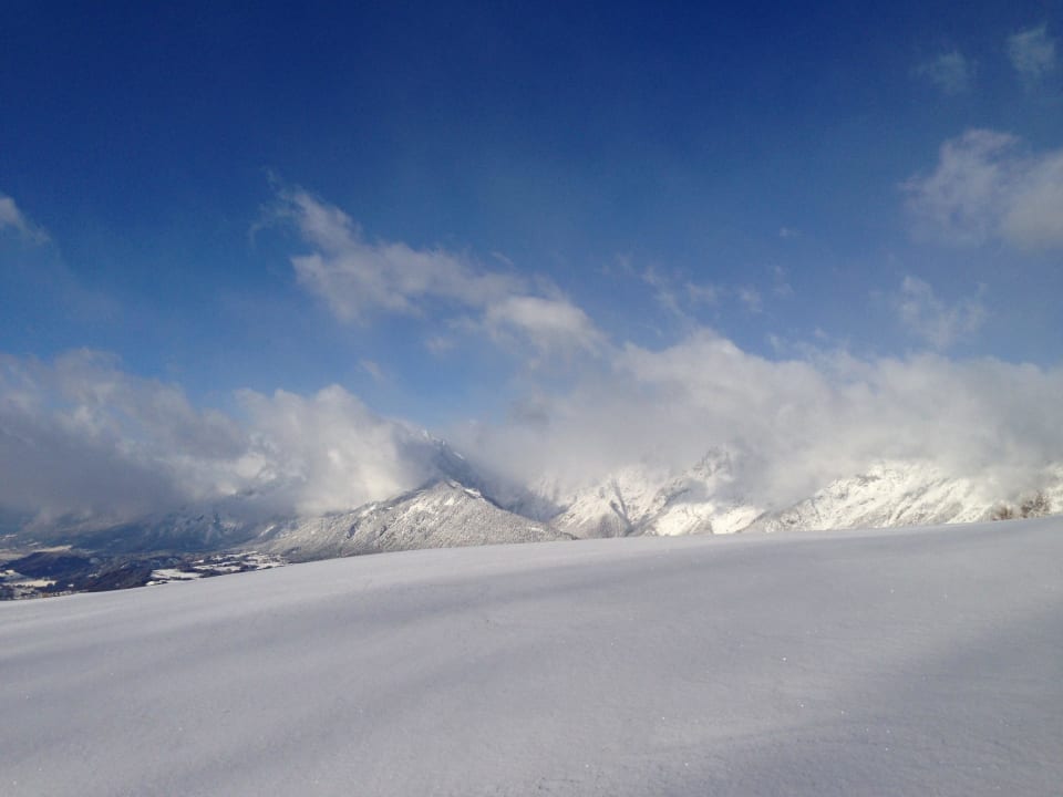 Blick vom Hotel Richtung Karwendel  Frieden DAS Alpine Panorama  Hotel