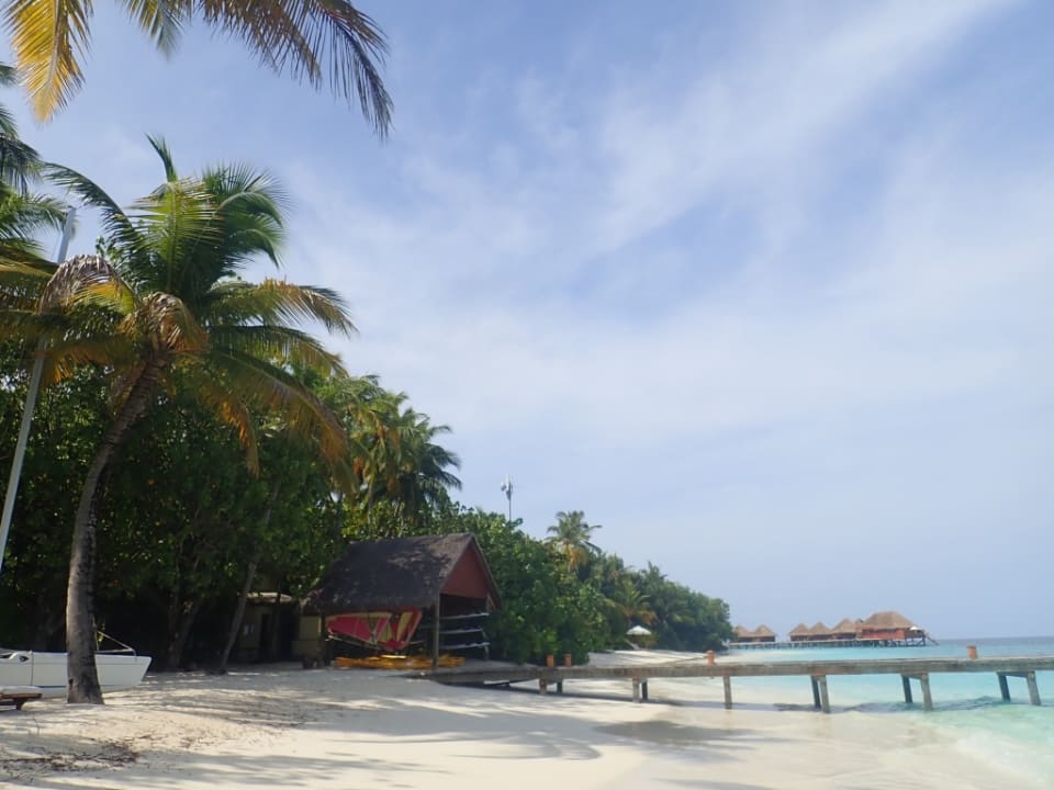 Strand Mirihi Island Resort