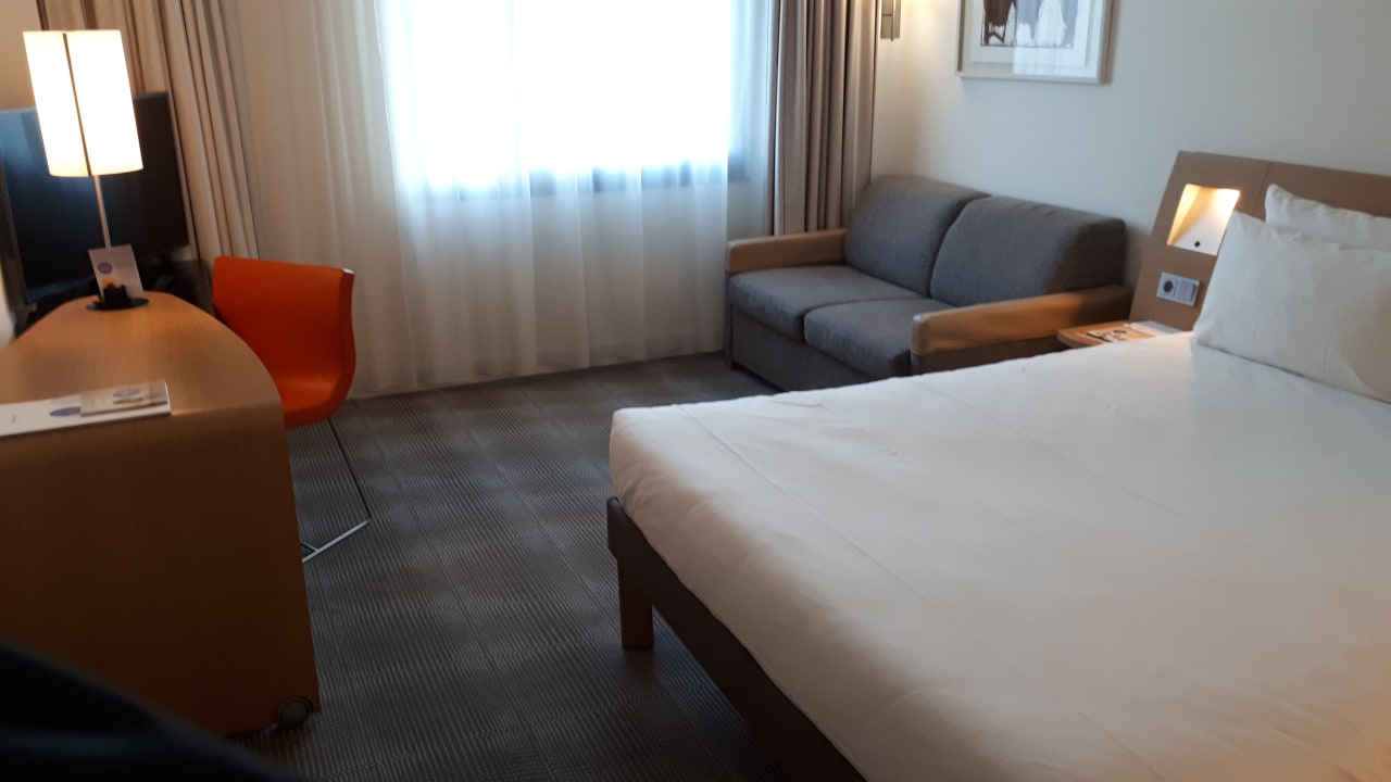Zimmer Novotel Hamburg City Alster
