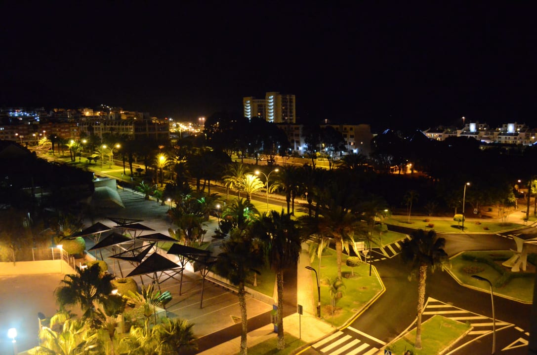 Вид из окна Hotel Zentral Center - Adults only