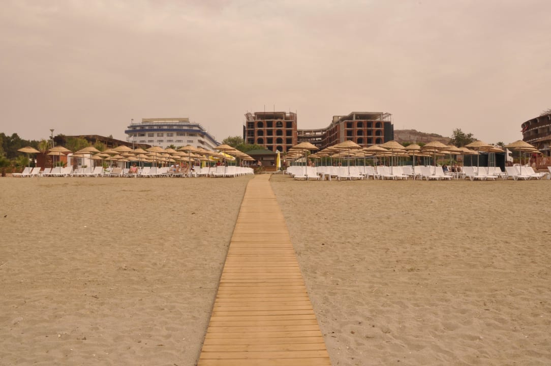 Strand Dizalya Palm Garden