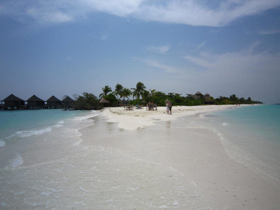 Westausläufer des Sandstrandes Kuredu Island Resort & Spa