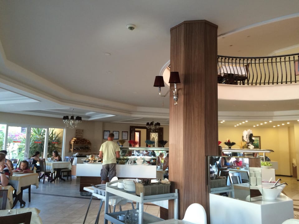 Restaurant innen Club Dizalya