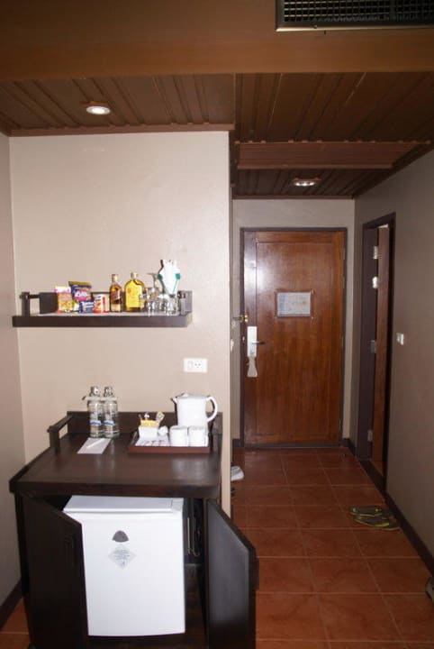 Superior Zimmer: Minibar Khao Lak Merlin Resort