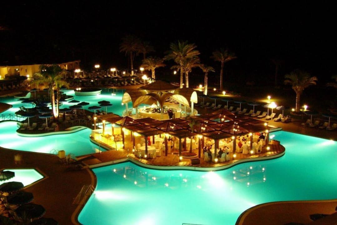 Abends am Pool Rodos Palladium Leisure & Wellness