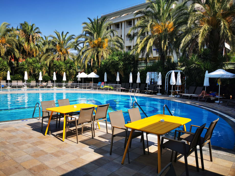 Pool Calimera Hane Garden