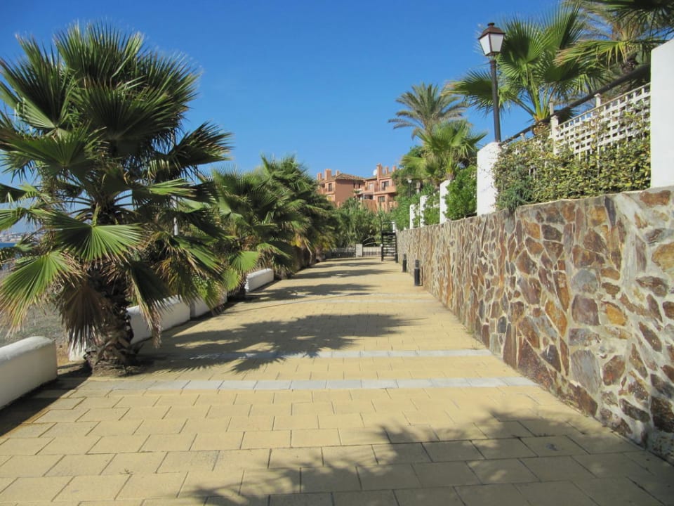 Promenade H10 Estepona Palace