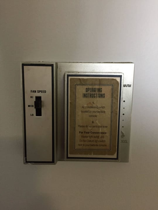 Bedienfeld der Klimaanlage Rydges Capital Hill