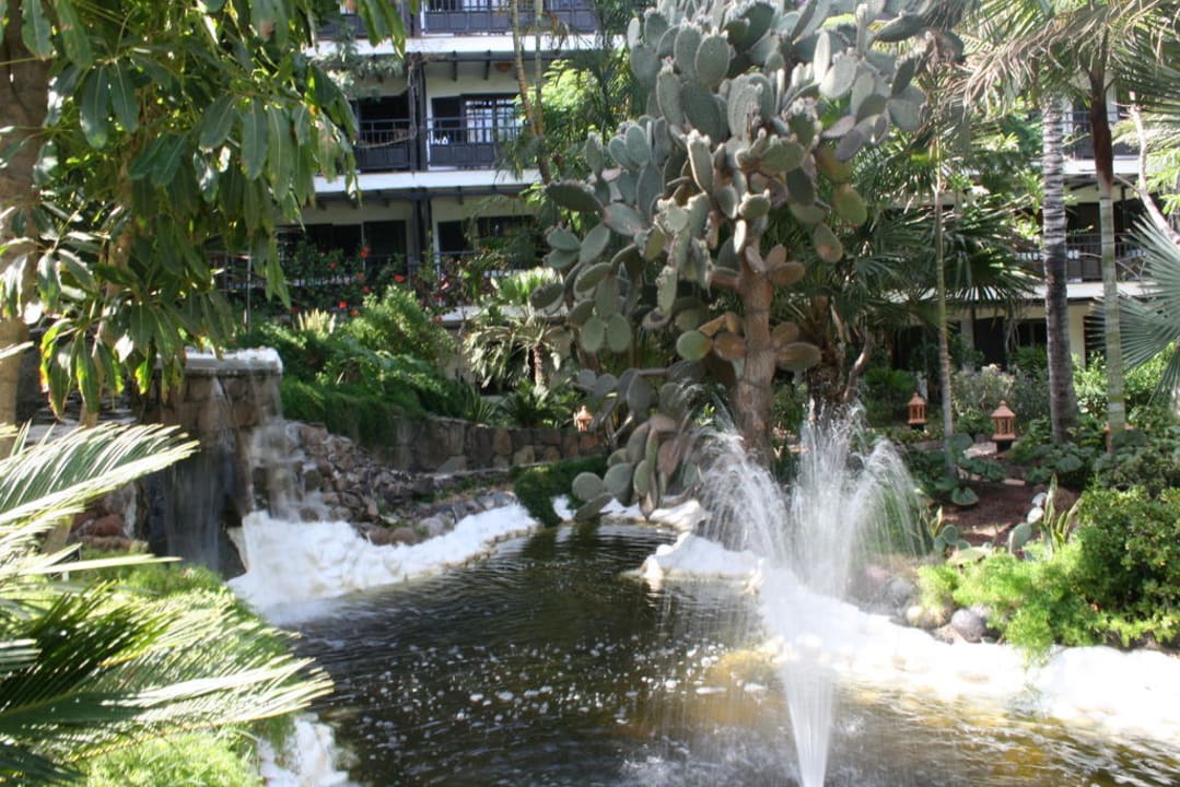 Garten Hotel Parque Tropical