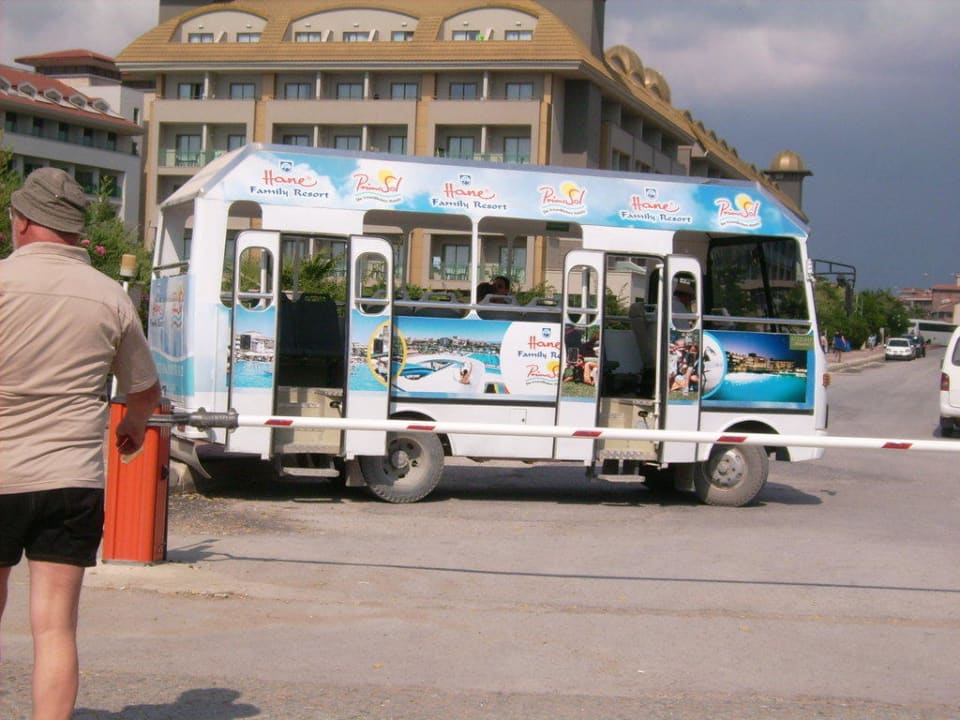 Bus zum Strand Hane Family Resort