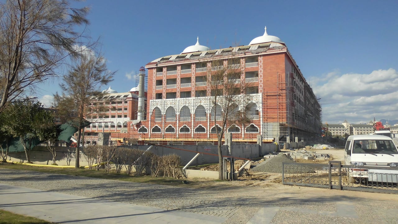 Der östliche Hotelteil Royal Taj Mahal Hotel