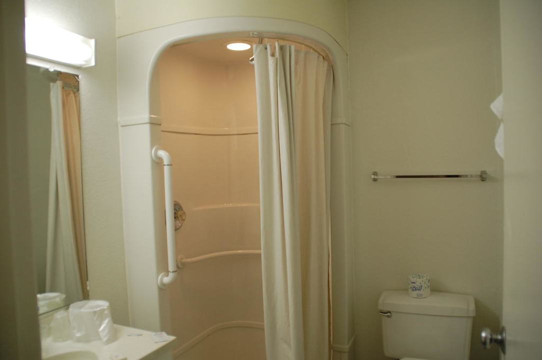 Bagno Motel 6 Denver Airport