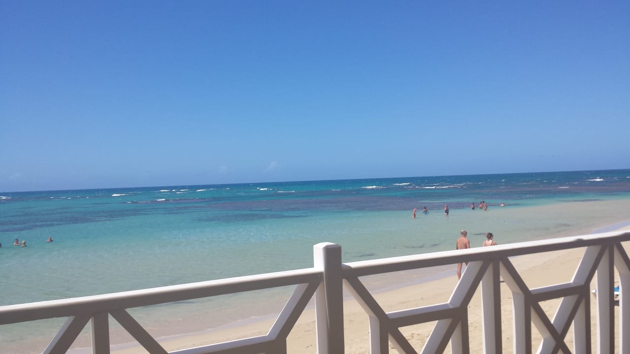 Ausblick vom Strandrestaurant Bahia Principe Grand El Portillo