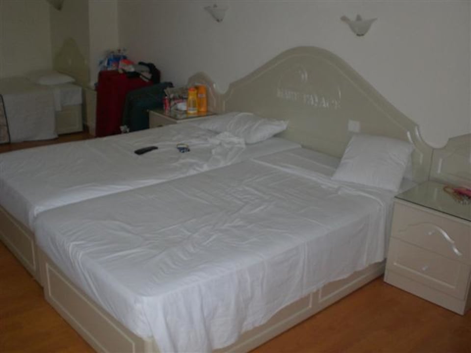 Doppelbett 2x2 m  Hotel Kalithea Mare Palace