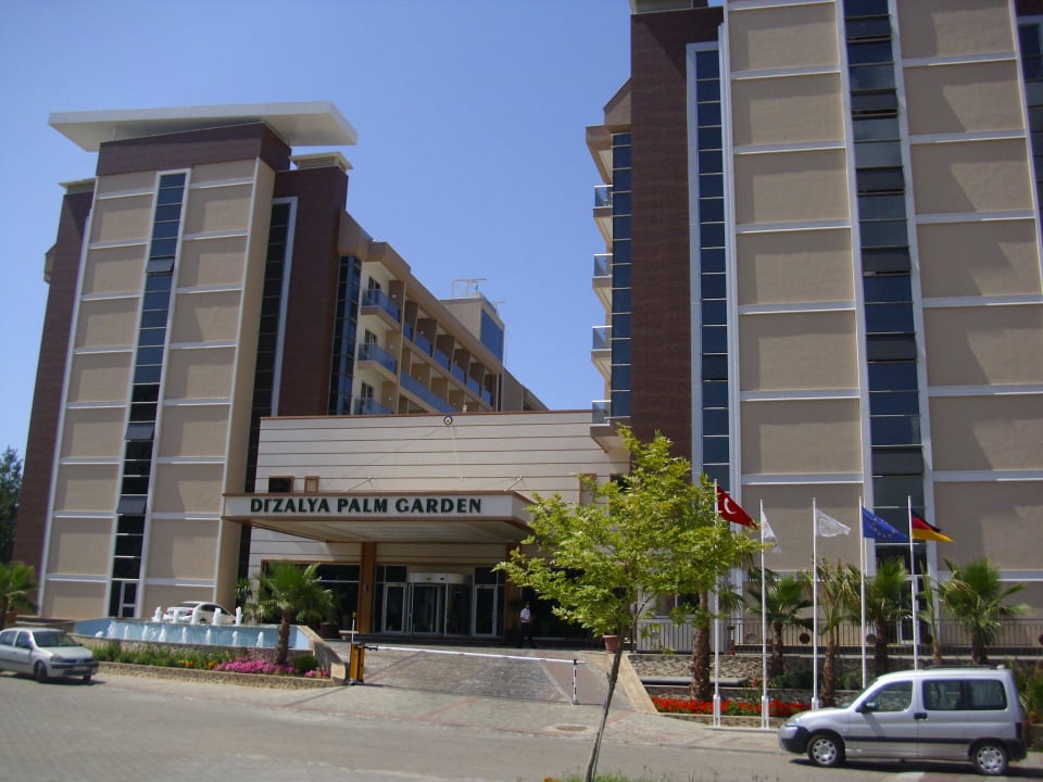 Straßenansicht Dizalya Palm Garden