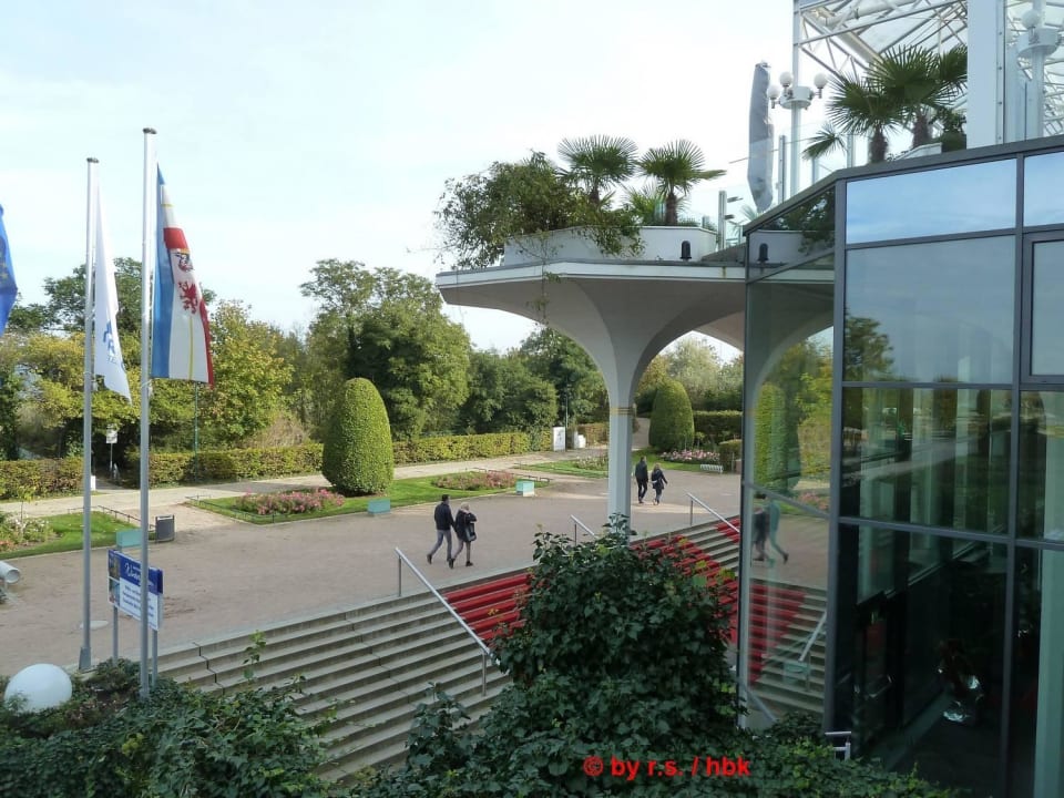 Blick zur Promenade vorbei am Kaisersaal Hotel Kaiserhof Heringsdorf