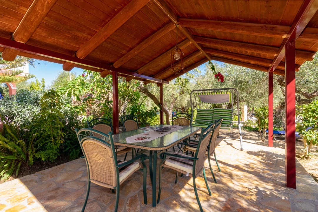 Gartenanlage Arazzo Holiday Apartments