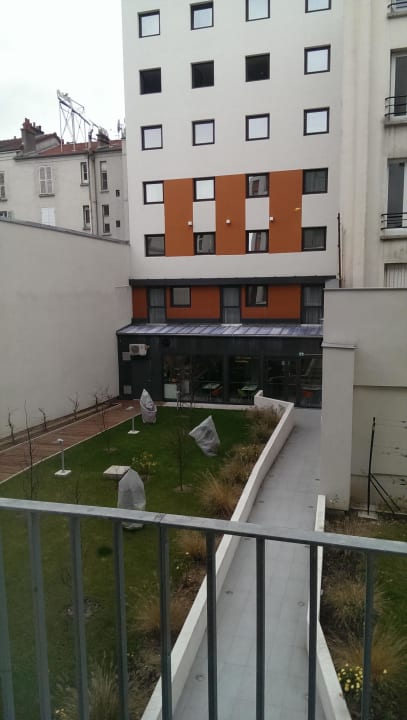 Innenhof Hotel ibis Styles Paris Porte d'Orléans