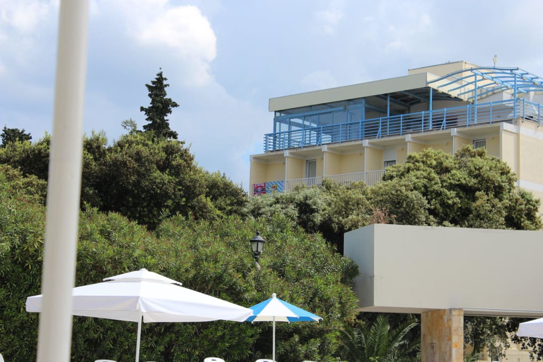 Haus Adria vom Animationspool aus Waterman Svpetrvs  Resort