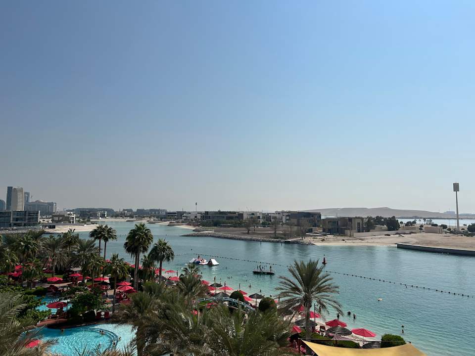 Ausblick Khalidiya Palace Rayhaan by Rotana