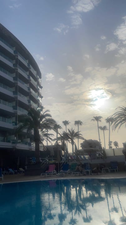 Pool Bull Escorial & Spa