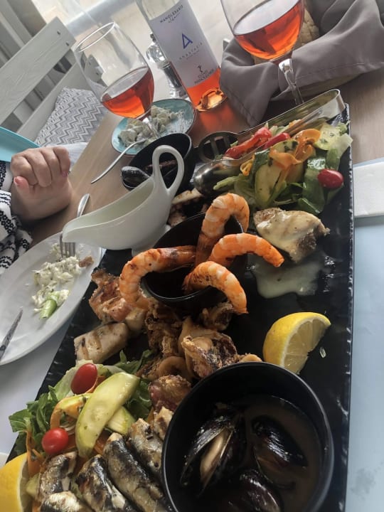 Gastro Hotel Lagomandra Beach