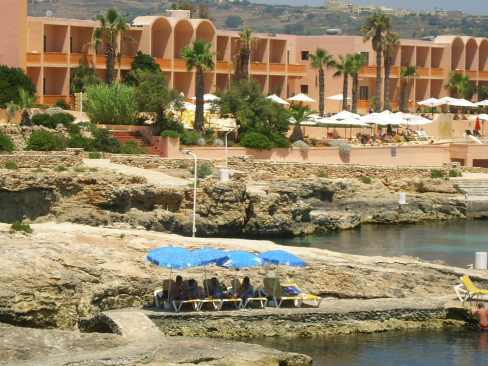 Strand Hotel Comino Comino Hotel & Bungalows