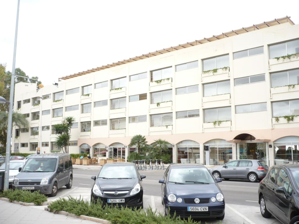 Vorderfront des Hotels VIVA Golf - Adults only 18+