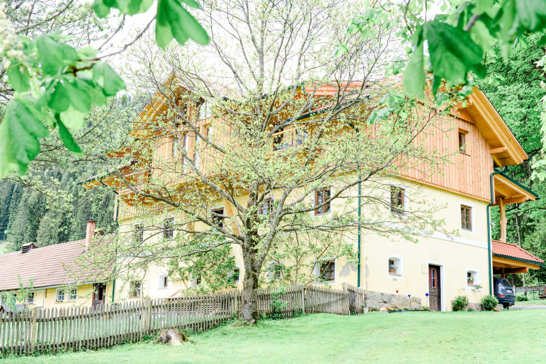 Außenansicht Ferienwohnungen Gullyhof