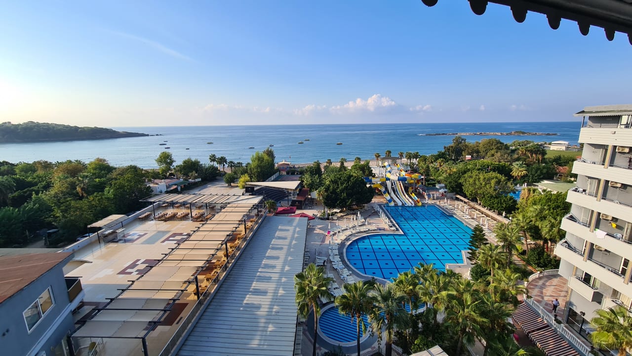 Pool Mira Meridia Beach Hotel