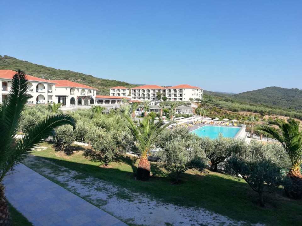 Außenansicht Akrathos Beach Hotel