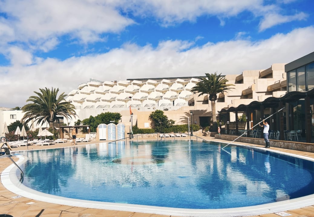 Pool SBH Hotel Taro Beach