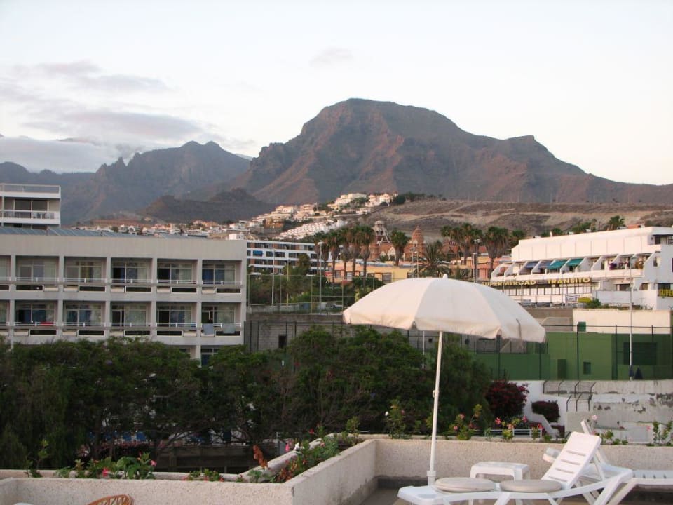 Aussicht von obere Etage bei Swimmingpool Alexandre Hotel Gala