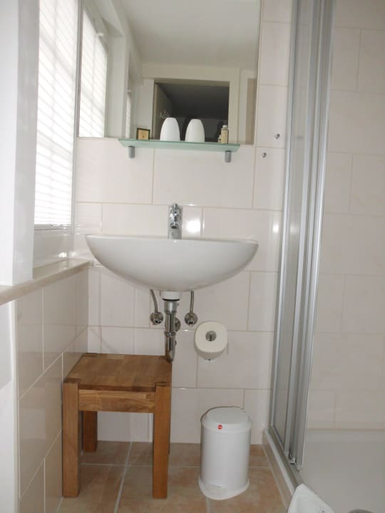 Bad Zimmer  Gästehaus Schillings