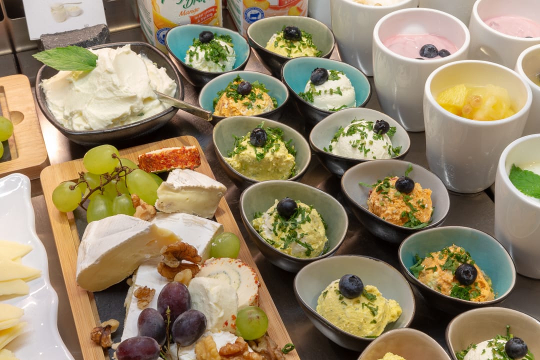 Gastro Holiday Inn – the niu, Charly Frankfurt City