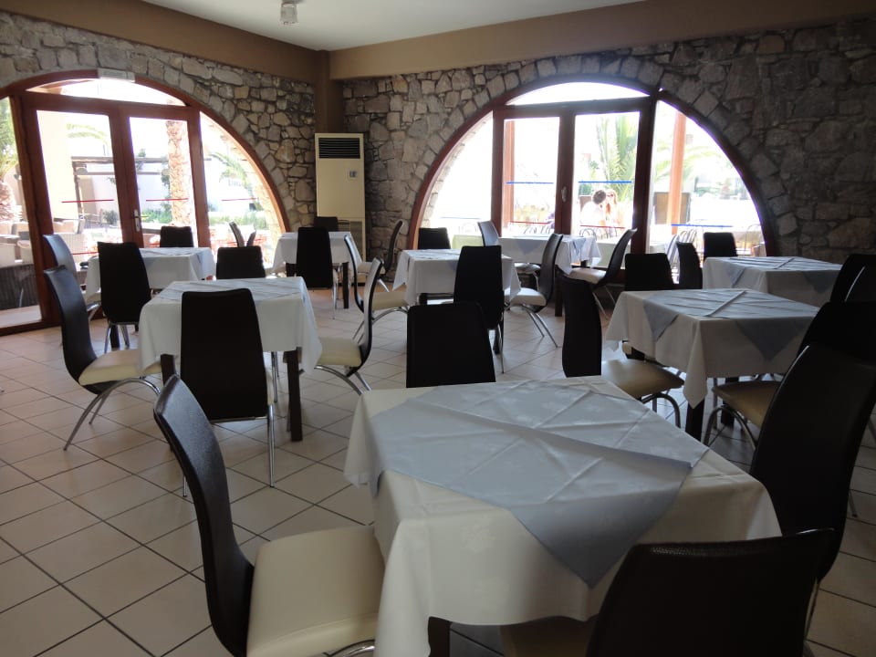 Restauracja Akti Beach Club